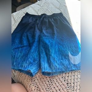 men’s nike swim trunks